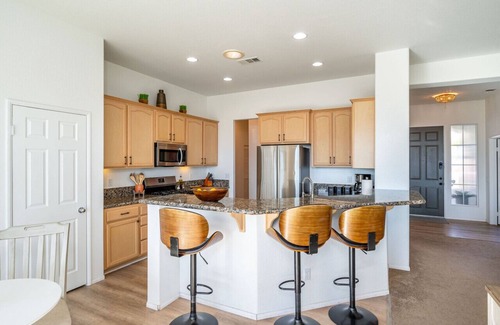 Desert Hot Springs House | Ridge Overlook | Stunning Mountain Views