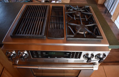 Westcliffe Cabin | Ridge-Top Cabin Dog Friendly Hot tub Optional ($50/stay)