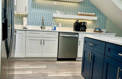 Crystal Beach Condo | Right on Crystal Beach! Complimentary Beach Service with Chairs & Umbrella!