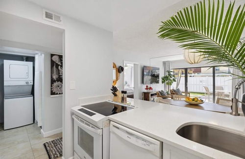 Banana River Estates Condo | Right on the Ocean - Ground Floor and Pet Friendly - Next to Pier