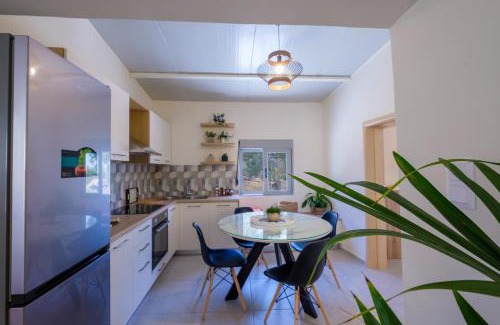 Romanos House | Rikia Seaside House