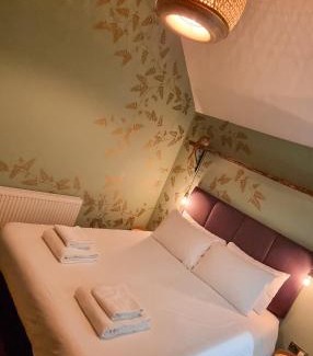 Hinton Blewett Hotel | Ring O Bells Hinton Blewett