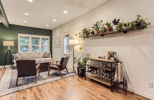 Whittier House | RINO I Five Points I Downtown I Freshly Remodeled