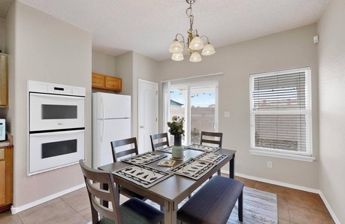 Rio Rancho House | Rio Rancho Stay SW-Style Sandia Mountain Views