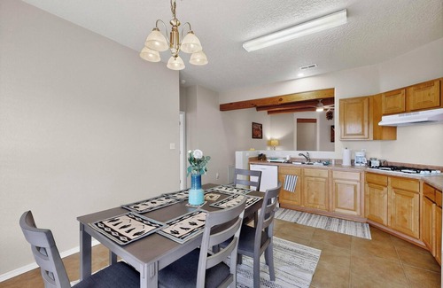 Rio Rancho House | Rio Rancho Stay SW-Style Sandia Mountain Views