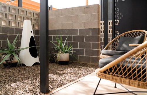 Alhambra Hotel | RISE Uptown