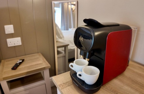 Fivelanes Apartment | Rising Sun Inn - Rough Tor