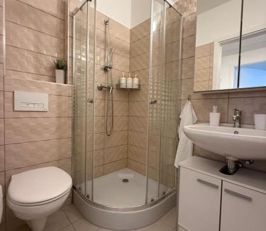 Kecskemet Apartment | Rita Apartman saját parkolóval és erkéllyel