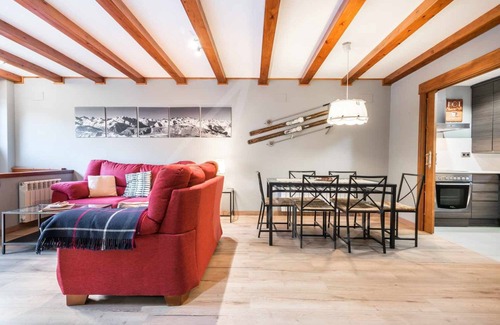 Vielha e Mijaran Apartment | Riu Nere by SeaMount Rentals