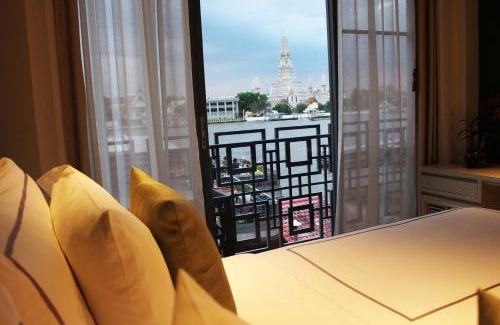 Phra Borom Maha Ratchawang Hotel | Riva Arun Bangkok - SHA Extra Plus