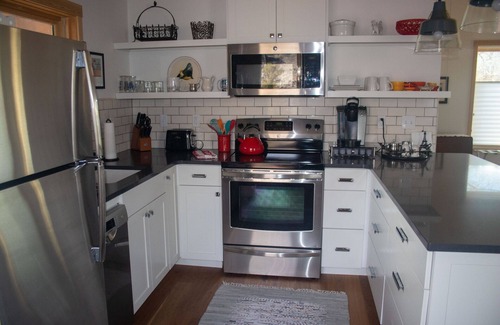 Gardiner Apartment | Rive Gauche -Waterfront Studio Apartment in Gardiner Just Outside Yellowstone