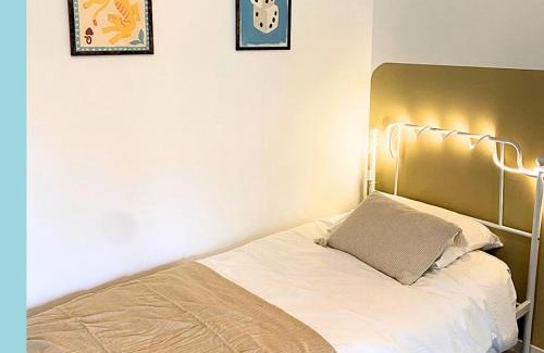 Montargis Apartment | Rive Lumière near canal and city center