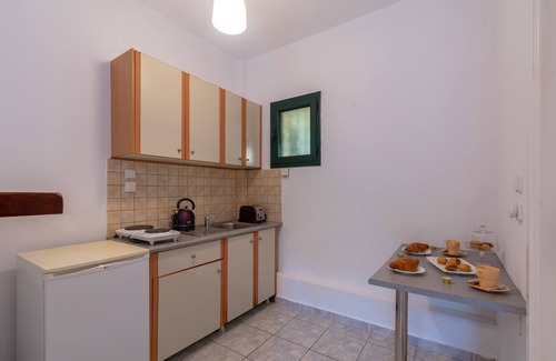 Ano Korakiana House | Rivendell Apartments