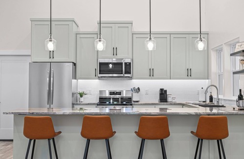 Shady Cove Cottage | River Bend Cottage 1-bedroom Barndominium with Wildlife Abounding