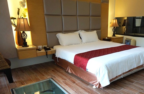 Dongshan Hotel | River Forest Leisure Farm