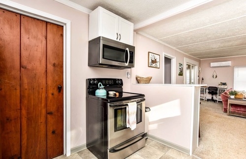 Marietta Cottage | River Front Cottage at the base of the Blue Ridge. Pet and Kid Friendly!