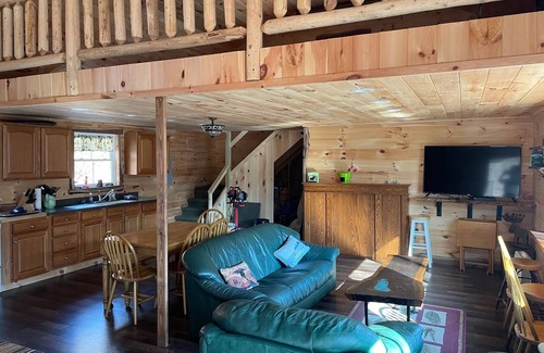 Farrandsville Cottage | River front Cottage