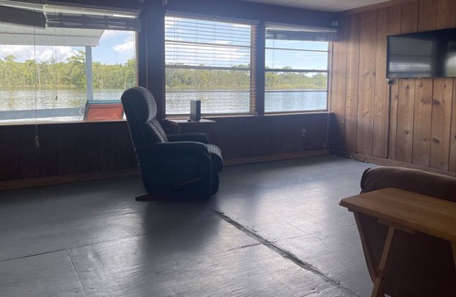Suwannee House | River Front