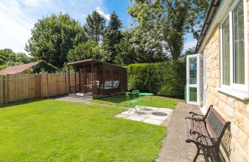 Briggswath Cottage | RIVER GARDENS COTTAGE, pet friendly, with a garden in Sleights