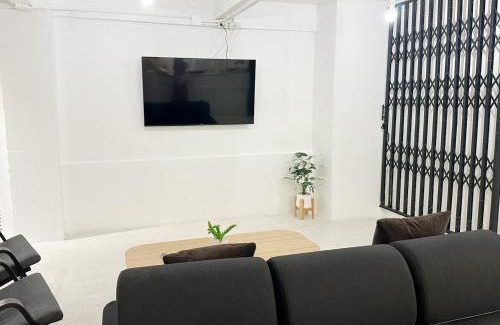 Khlong Ton Sai Hotel | River Home Bangkok