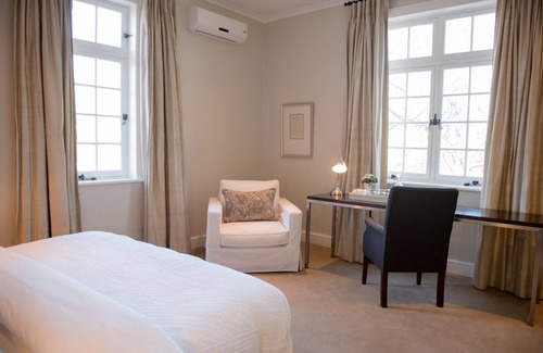Stellenbosch Central House | River Manor Boutique Hotel