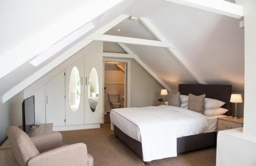 Stellenbosch Central Hotel | River Manor Boutique Hotel by The Living Journey Collection