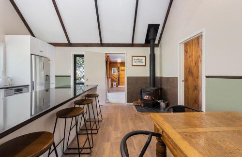 Broadlands Forest House | River Road Spa Lodge - Broadlands Forest