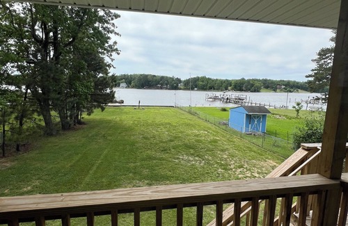 Dutton House | River Vibes Only - Golf Near By