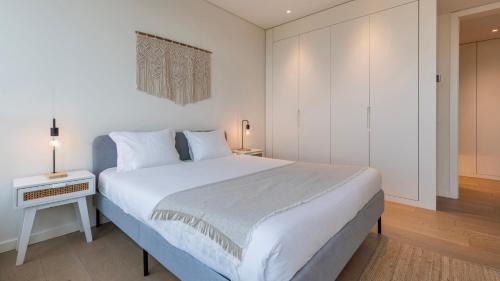 Marvila Apartment | River View 1BDR Apartment by LovelyStay