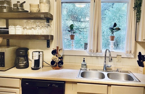 Bat Cave Cabin | RiverCottage minutes from Chimney Rock & Lake Lure - Hendersonville & Asheville