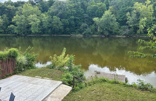 Rockfield House | Riverfront 3BR Retreat Sleeps 8 Peaceful Tippecanoe Getaway