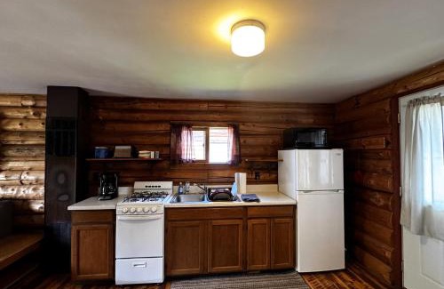 Crystal Falls House | Riverfront Cabin #1