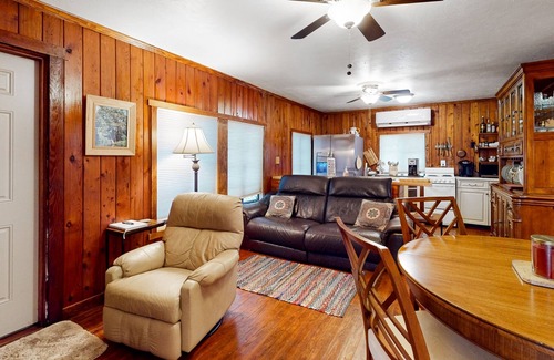 Bonita Springs Cottage | Riverfront dog-friendly cottages with kayaks, dock, patio, grill, & water views