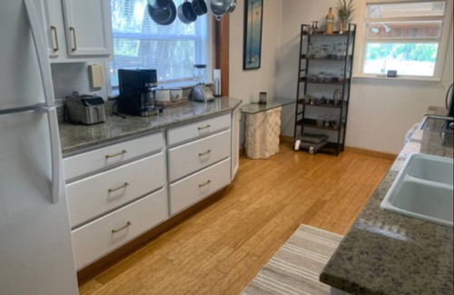 Northside House | Riverfront House With Breathtaking Views, Grill, King Bed, Near Jaguars Stadium!