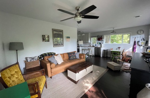 South Bend Cottage | Riverfront Respite - Riverfront, Charm, Quiet, Nature, Near ND