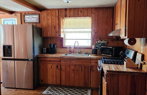 Steinhatchee Cabin | Riverfront! Snappin Turtle Cabin, Balcony-Floating dock-Fishing.