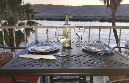 Bullhead City House | Riverfront with private beach and newly refurbished dock