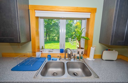 Northfield Apartment | River’s Bend, 1Bd , 8 mins to Montpelier