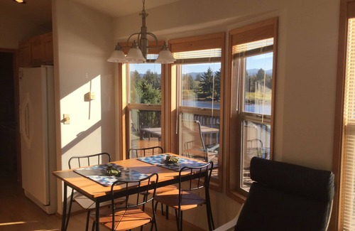 Nehalem Cottage | Rivers Edge Cottage on the Oregon Coast