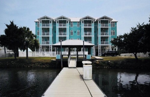 Steinhatchee Condo | River’s Edge - Largest Sq ft Unit - Assigned Boat Slip - WaterFront - WIFI