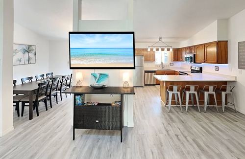 St. Augustine South House | Rivers Edge Retreat | Private Pool with Bar and Close to Beaches + Town