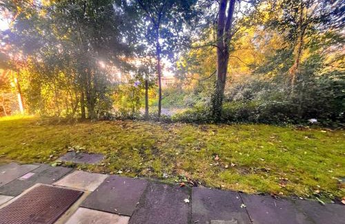 Grove Apartment | Riverside 1 bed Flat in the Heart of Kingston