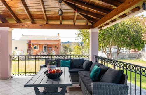 Corfu Town Villa | Riverside City Villa Corfu