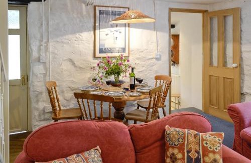 Gwynedd- Snowdonia House | Riverside Cottage