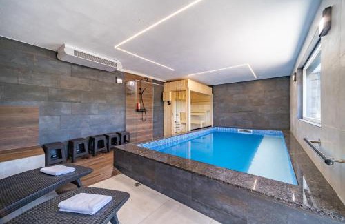 Donji Skrad Villa | Riverside house with pool jacuzzi and sauna in Croatia