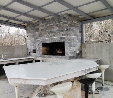 Donji Skrad Villa | Riverside house with pool jacuzzi and sauna in Croatia