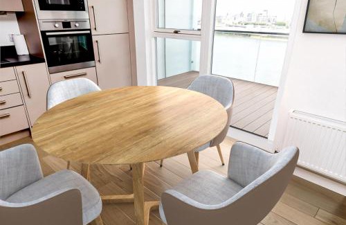 Peninsula Apartment | RiverSide- London Greenwich O2 Arena 2Bed Flat