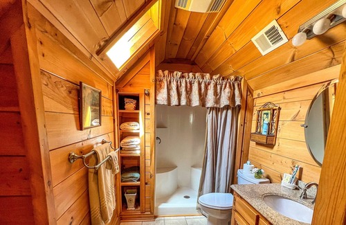 Laurel Springs Cabin | RIVERSIDE REFLECTIONS -Easy River Access, Fire Pit, WiFi & Covered Porch!