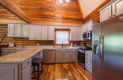 Boone House | Riverside Retreat
