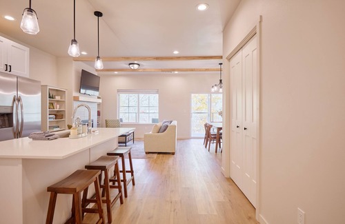 Cashmere Condo | Riverwalk Suites, #210 Your Riverside Retreat!